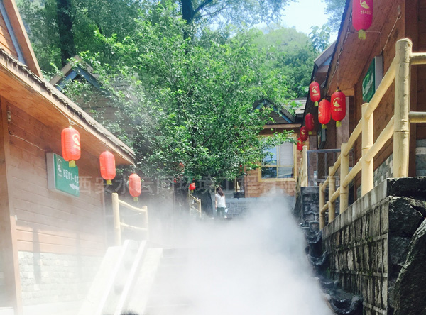 度假山莊景觀(guān)造霧